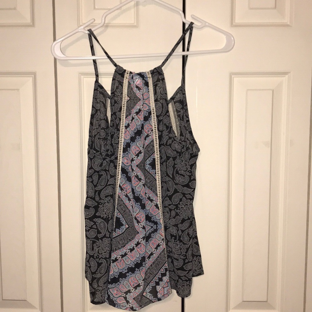 Halter top - Picture 2 of 3
